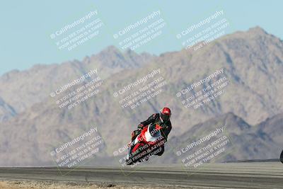 media/Dec-01-2025-Moto Forza (Mon) [[2daa91e15f]]/2-Intermediate Group/Session 4 Turn 9/